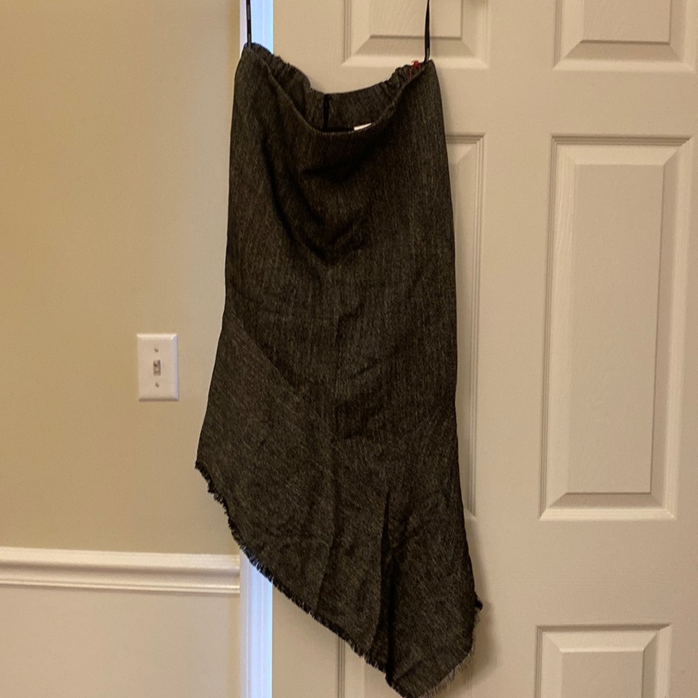 Anna Klein nubby diagonal hem skirt